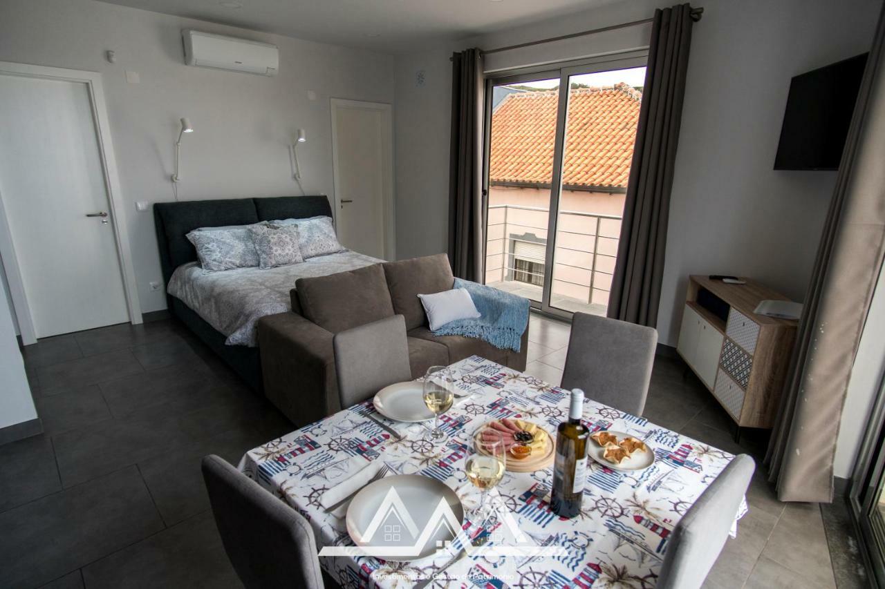 White House II Apartment Praia da Vitoria Bagian luar foto
