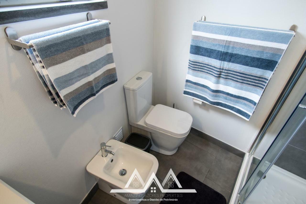 White House II Apartment Praia da Vitoria Bagian luar foto