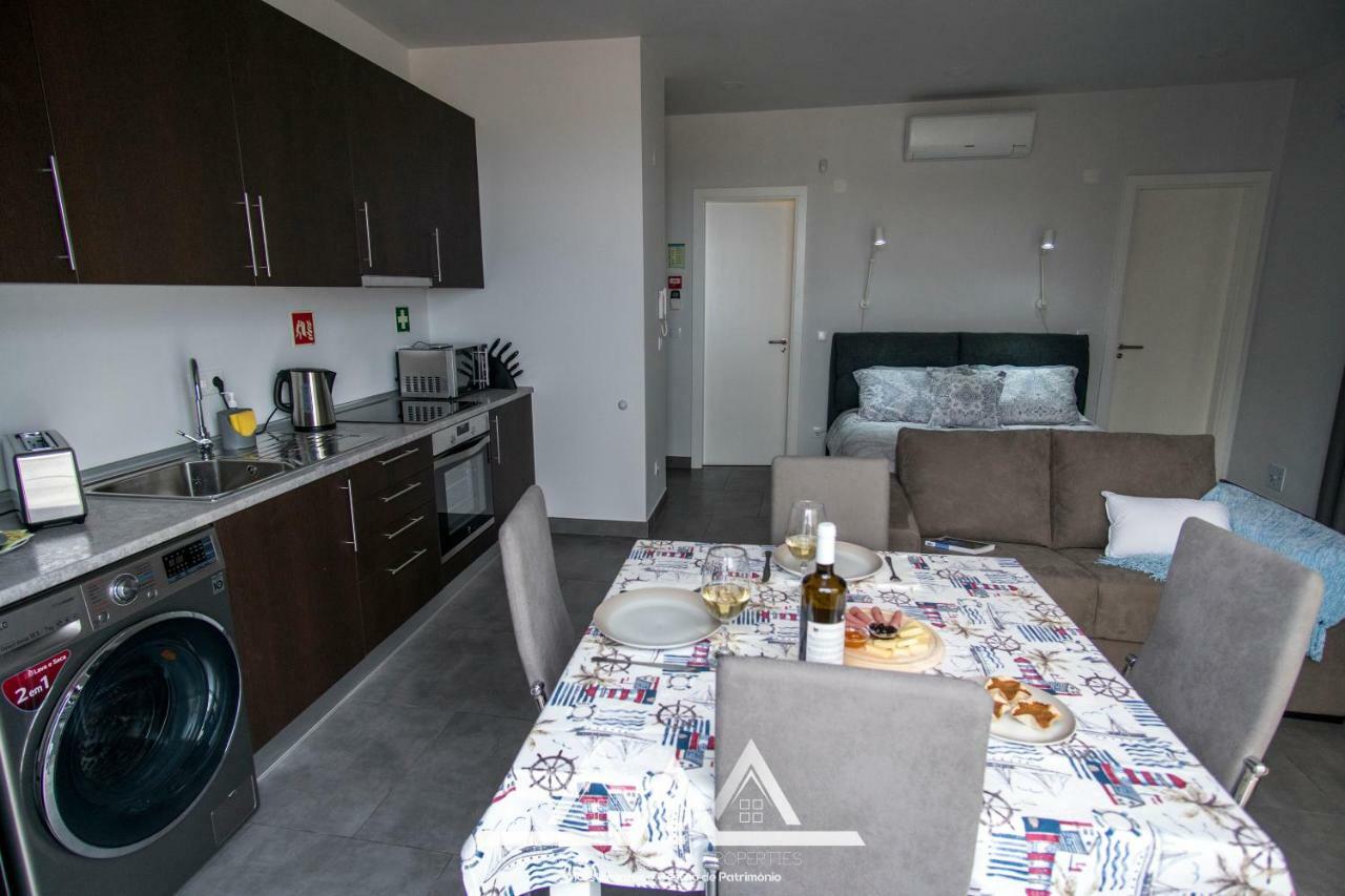 White House II Apartment Praia da Vitoria Bagian luar foto